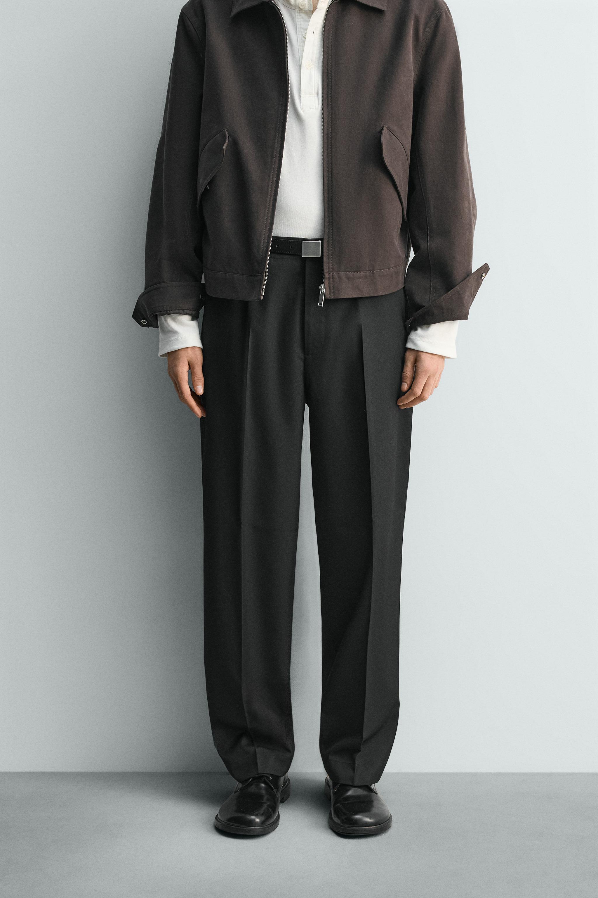 PLEATED STRAIGHT FIT PANTS